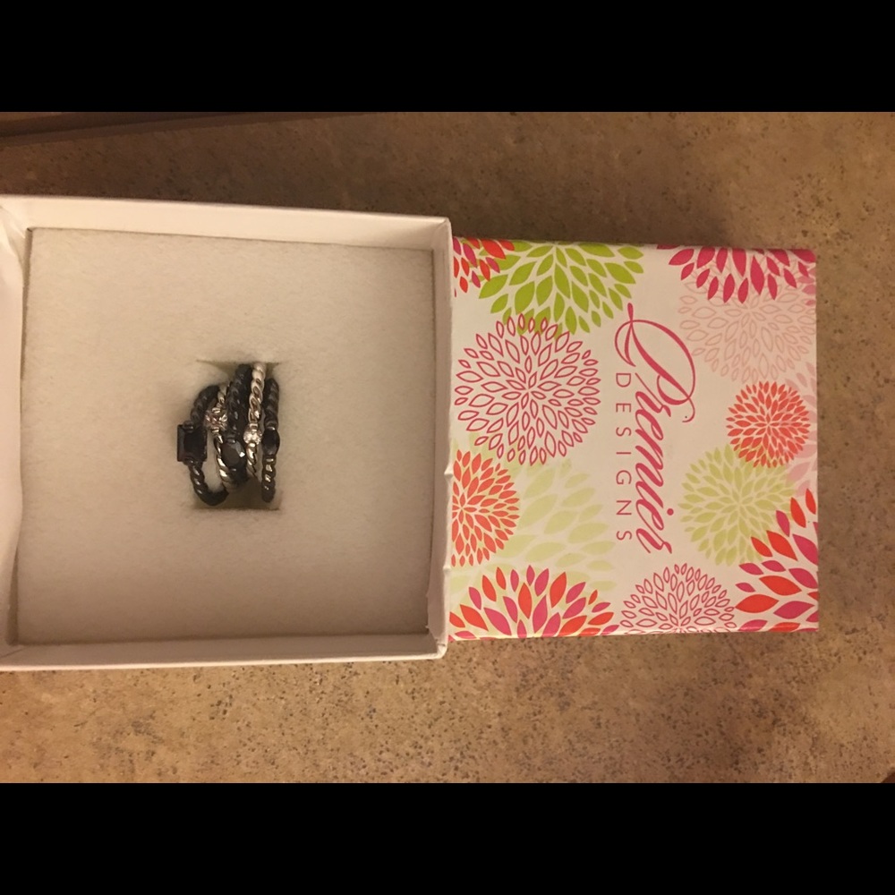 Premier designs silver and black rings!